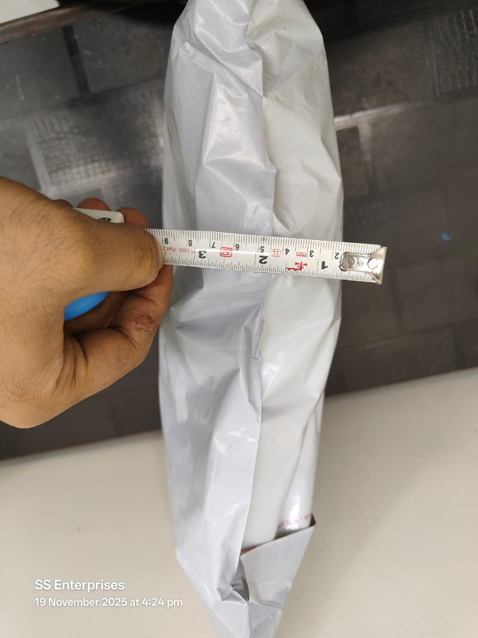 2 in 1 Velevt Stuff Baby Feeder with Neck Pillow Supporter